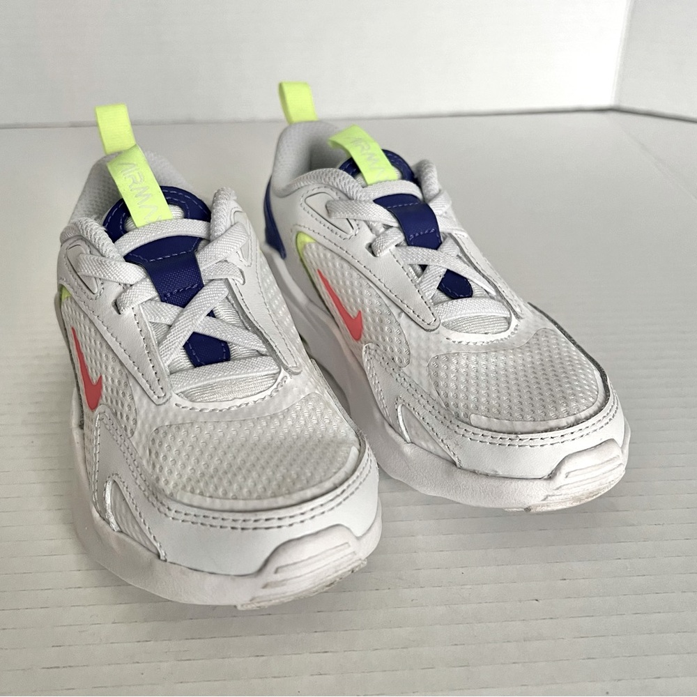 Nike Air Max Casual Everyday Trendy Sneakers– White Indigo Burst – Kids 10.5C